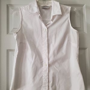 Sleeveless blouse